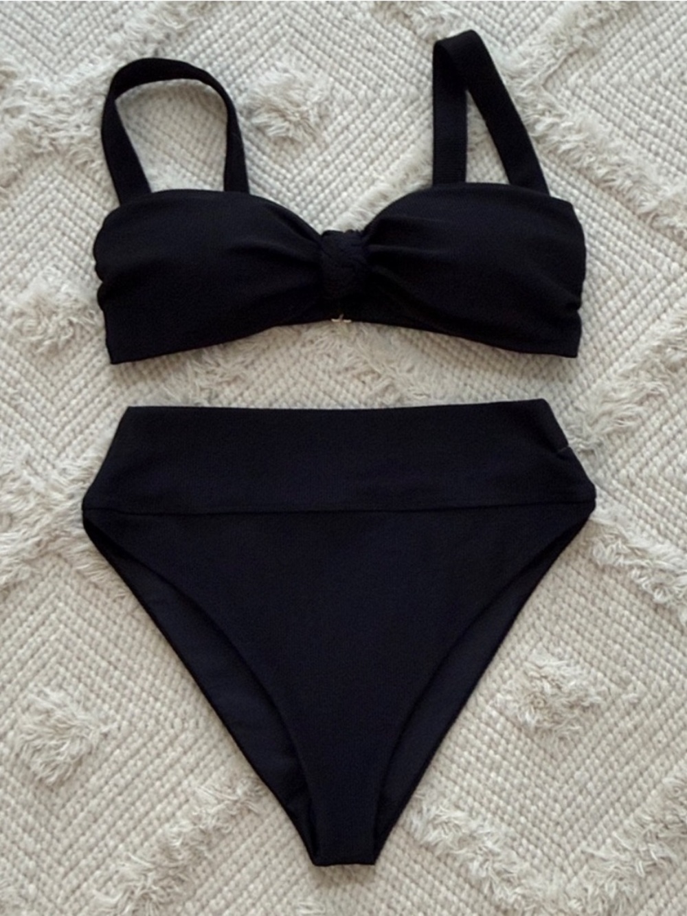 New Beach Riot Bikini Set - Picture 3 of 4